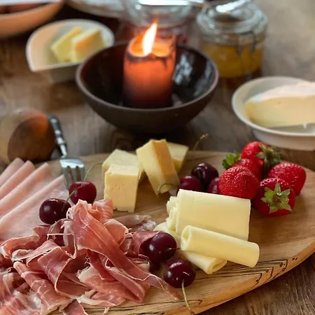 Dobbeltvaerelse I Smuk Palaevilla Rum i privatbostad